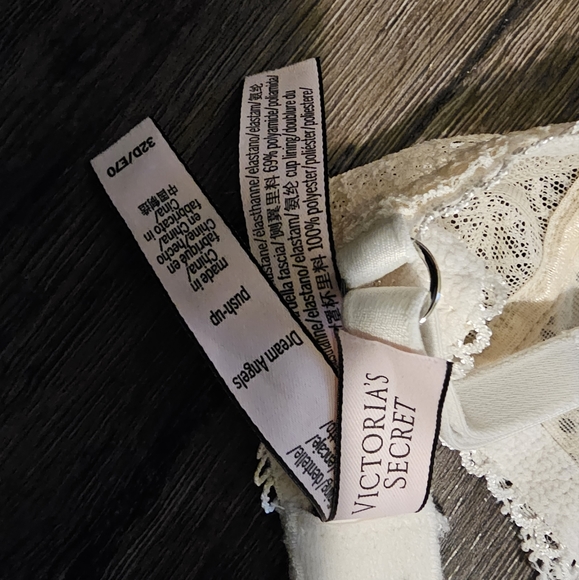 Victoria's Secret Dream Angels Bra - Picture 3 of 3